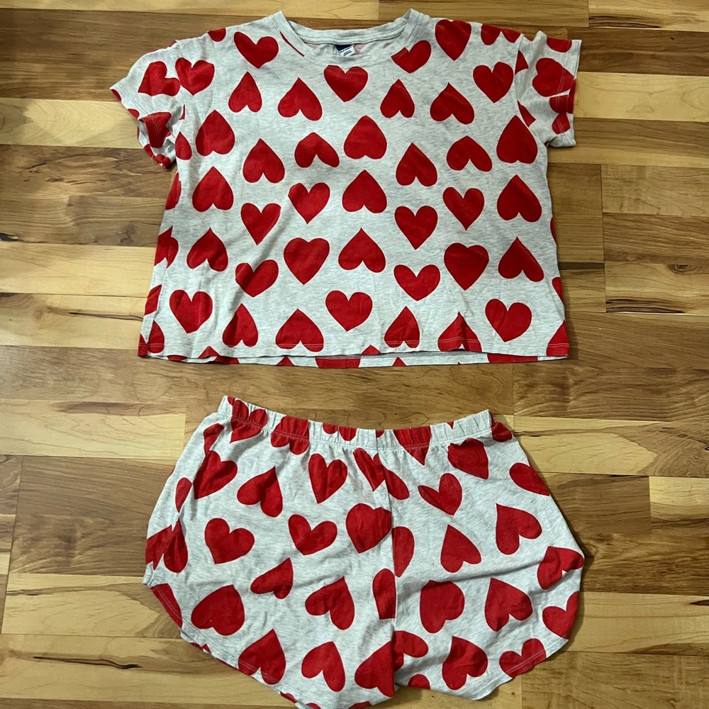 Red hearts Short set